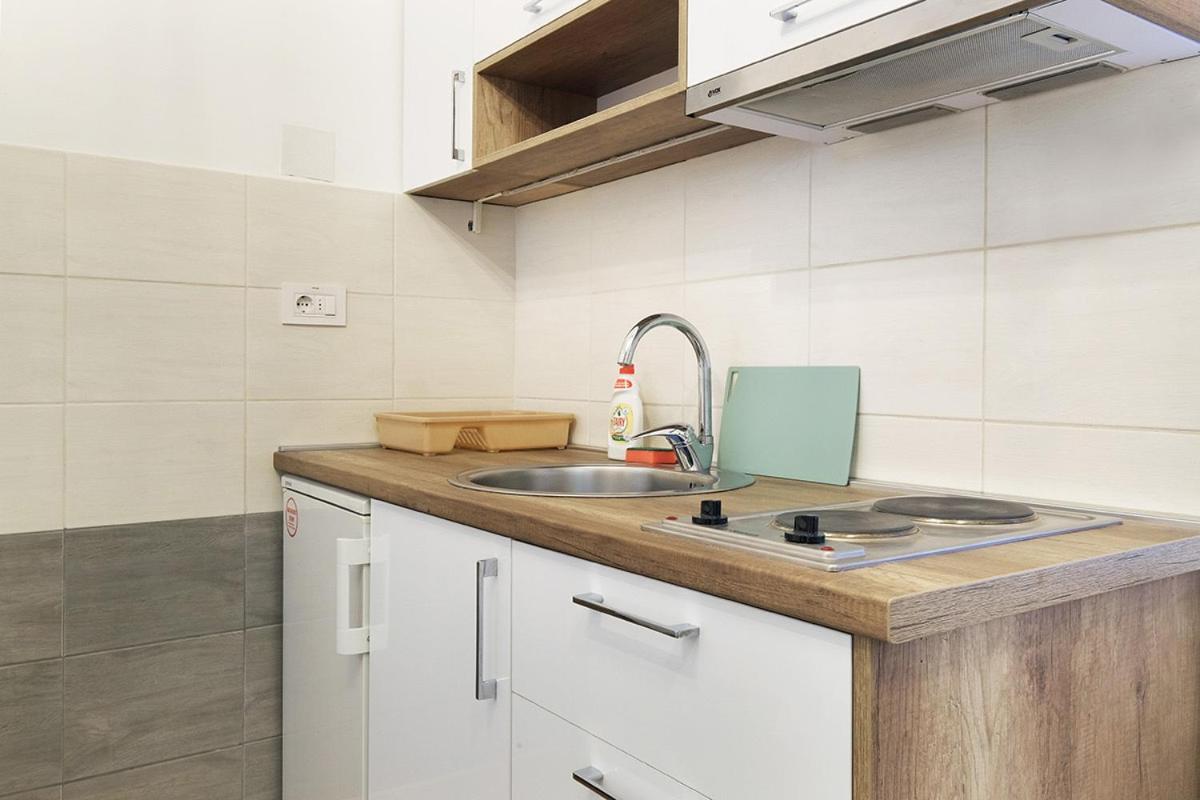 Ikar Apartments Belgrado Camera foto